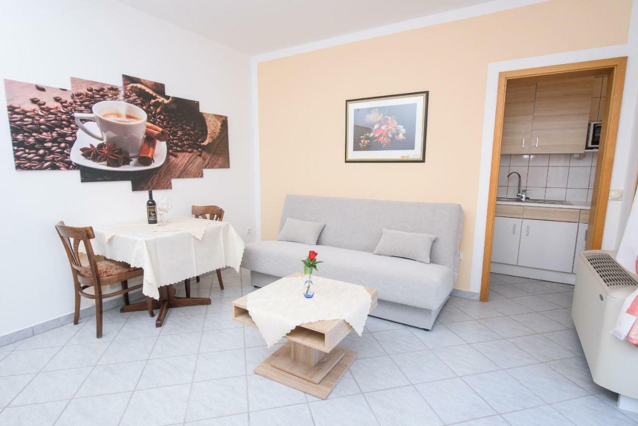 Apartments San Jozef Trogir Exterior photo
