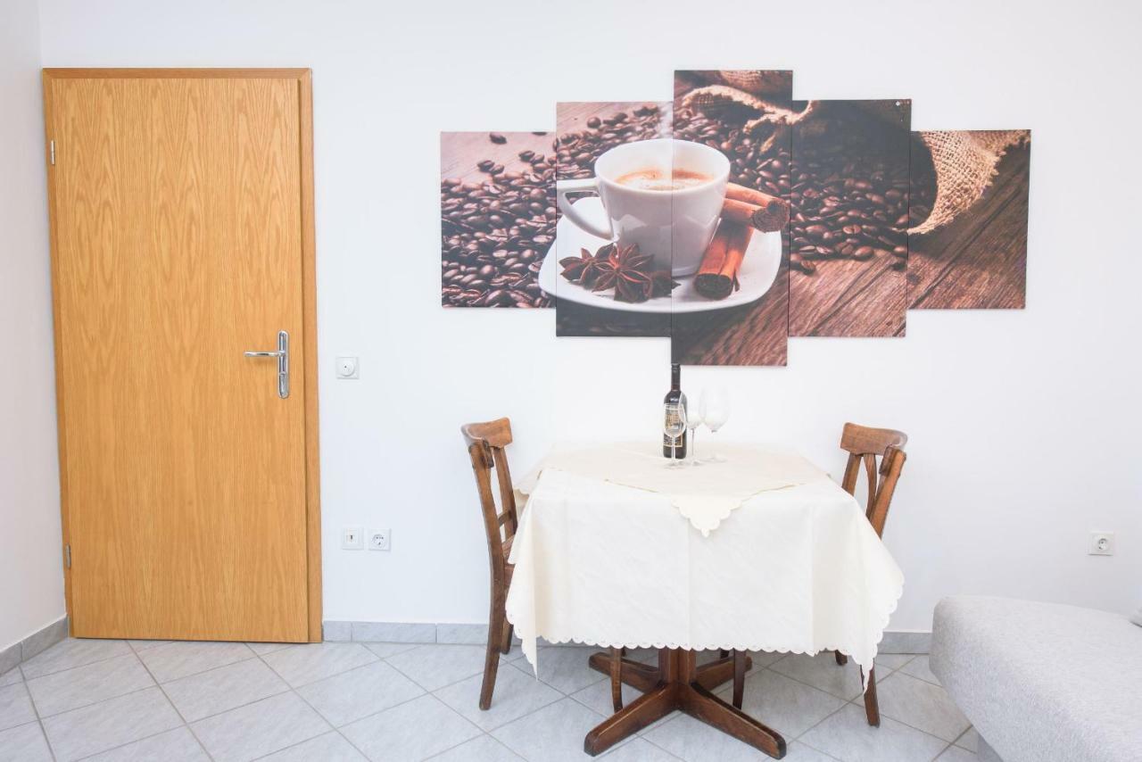Apartments San Jozef Trogir Exterior photo